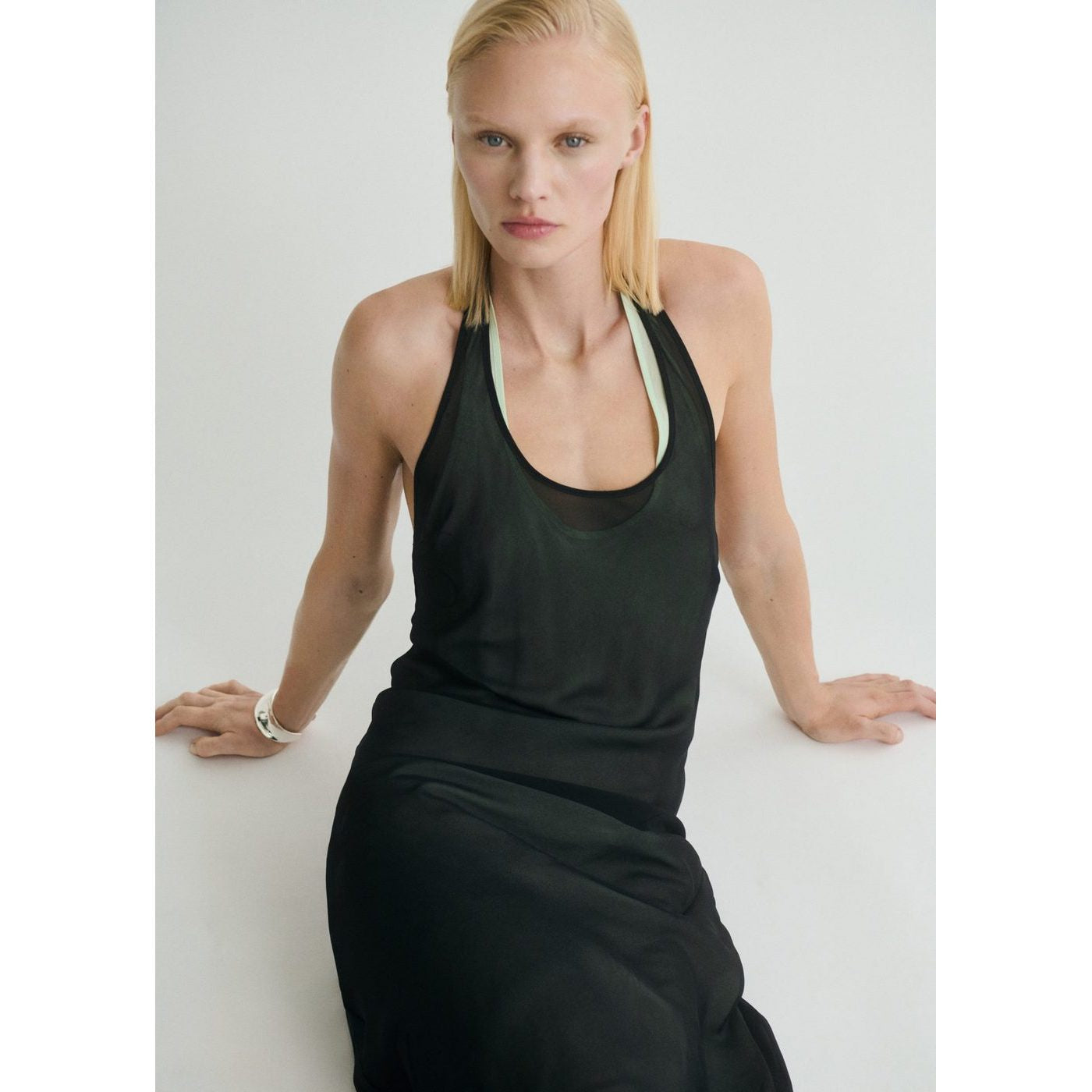 Robe Combinée Semi-Transparente