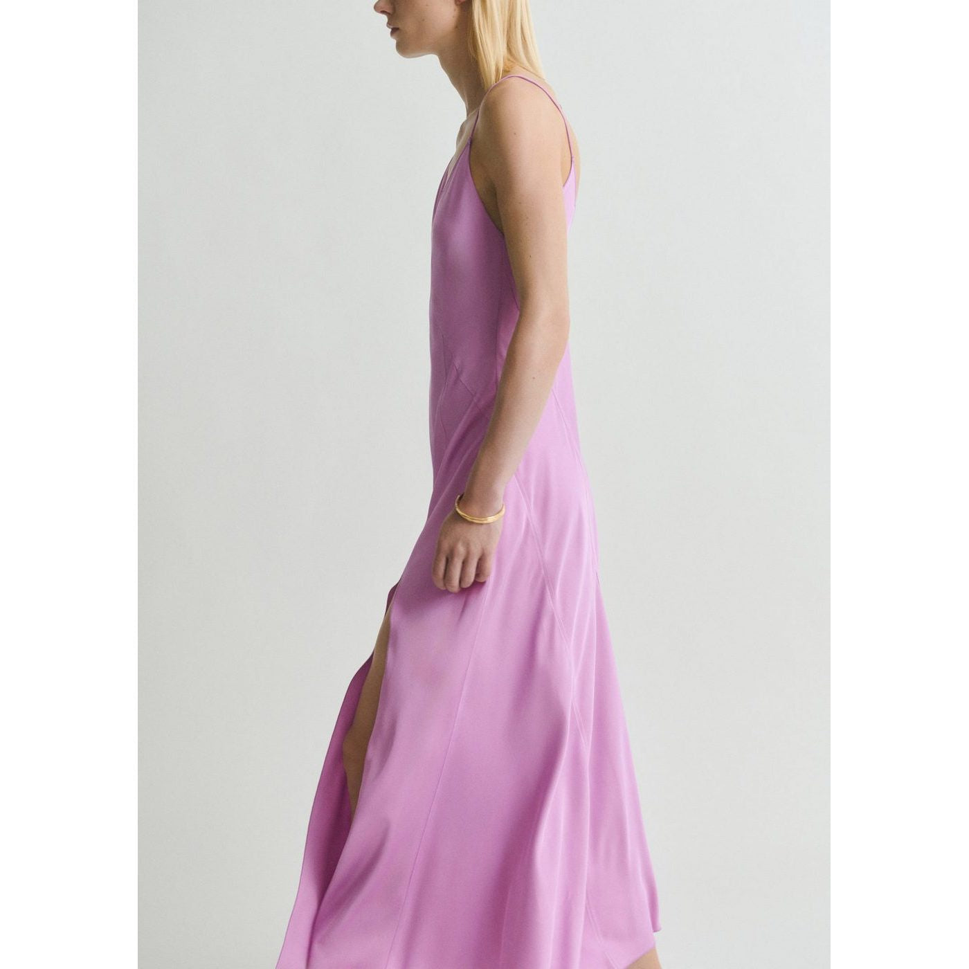 Robe Satinée Asymétrique