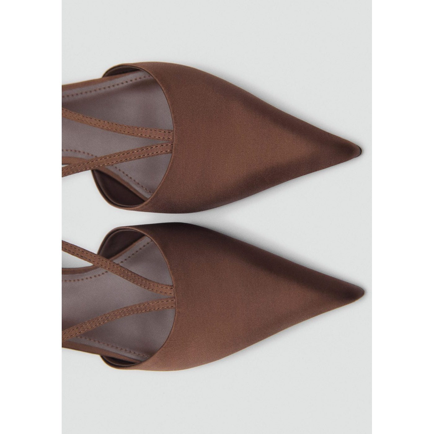 Chaussure Talon Kitten Heel En Satin À Brides