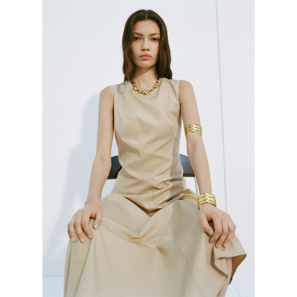 Robe Asymétrique Évasée
