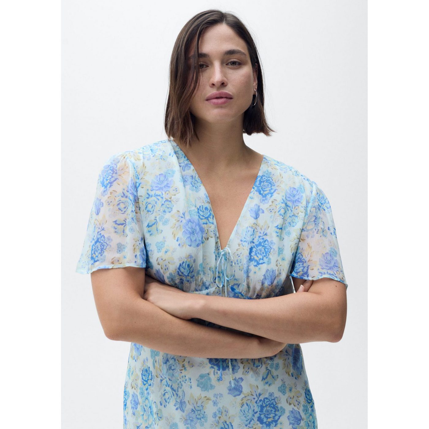 Robe Midi À Fleurs Et Manches Courtes
