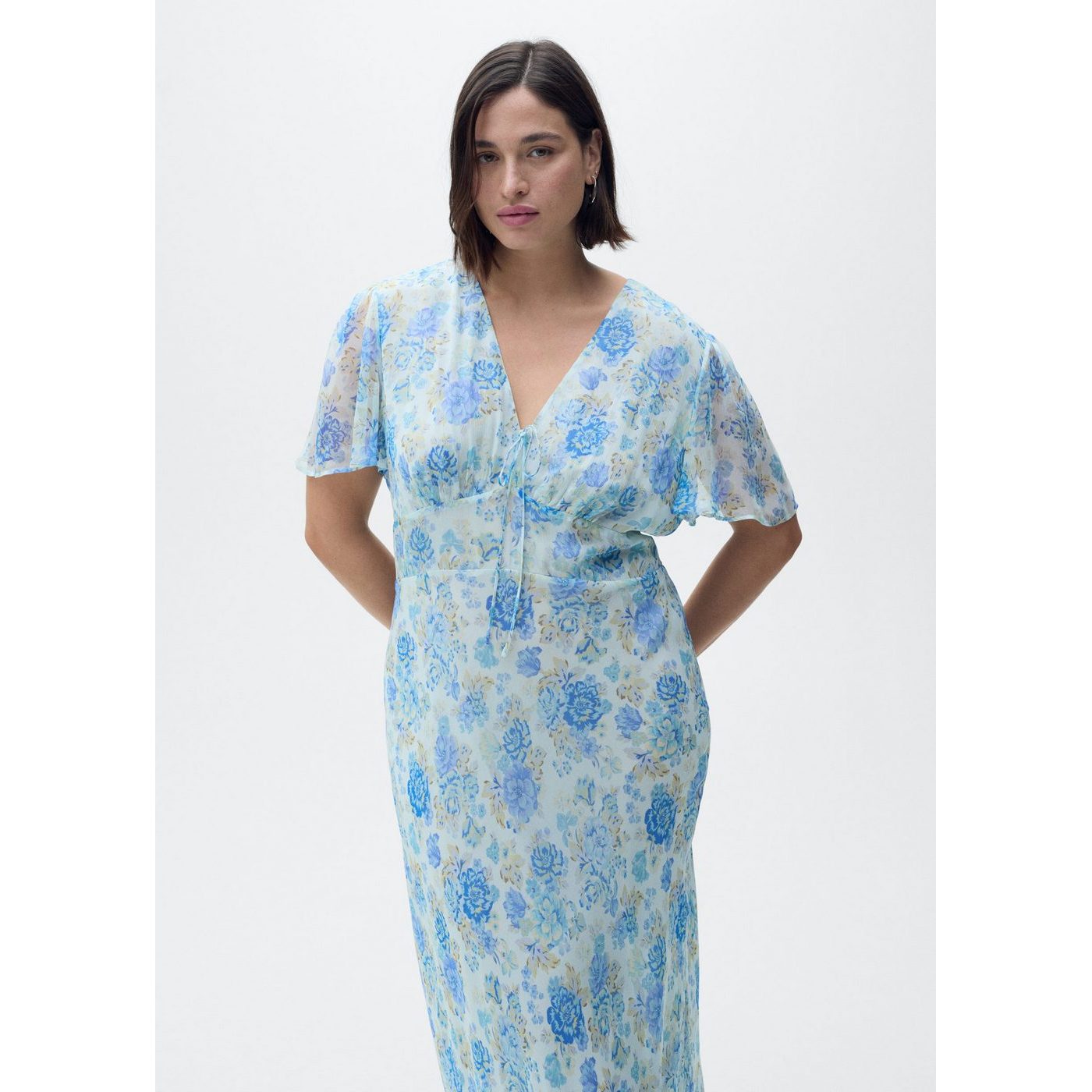 Robe Midi À Fleurs Et Manches Courtes