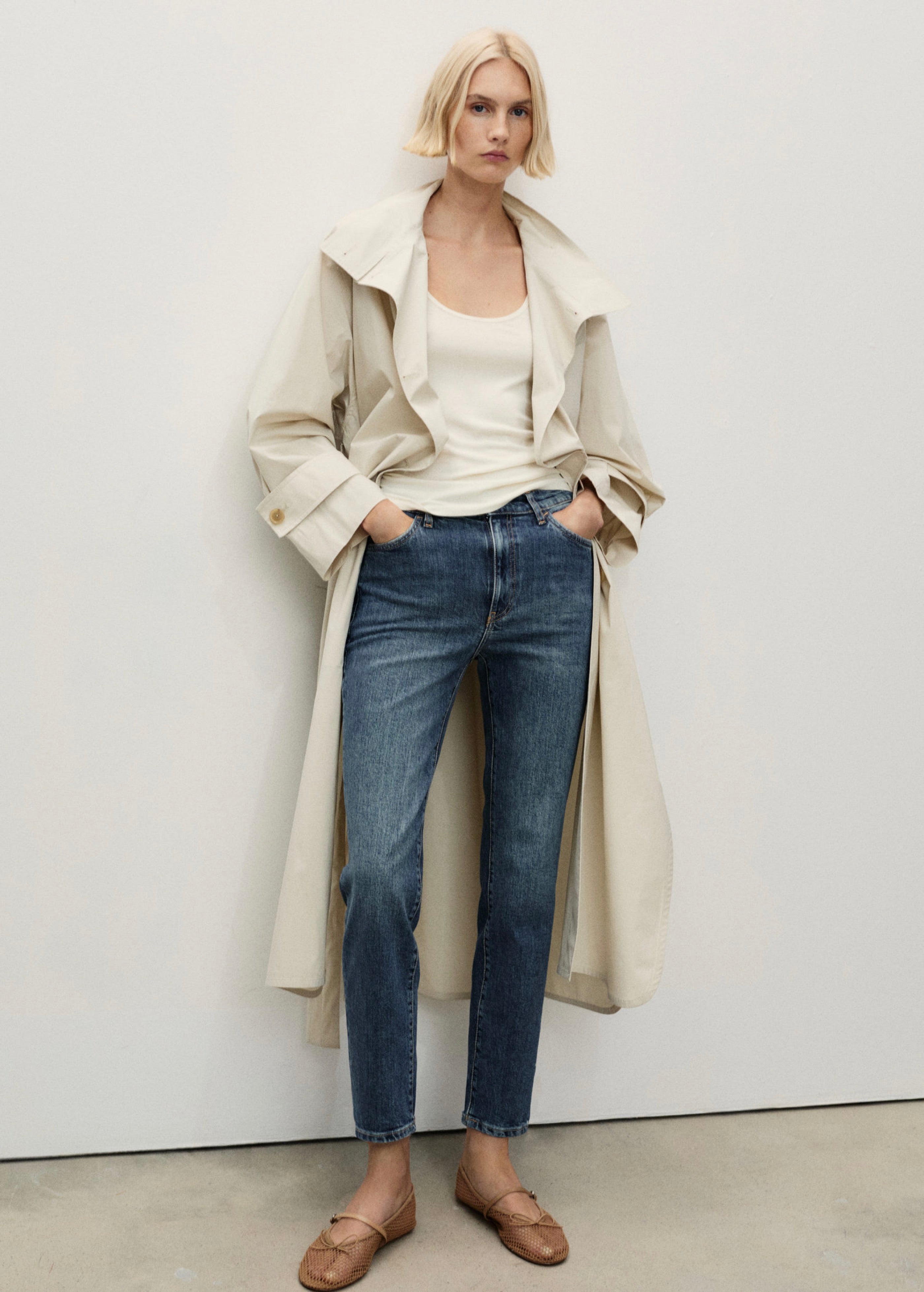 Jean Claudia Slim Crop