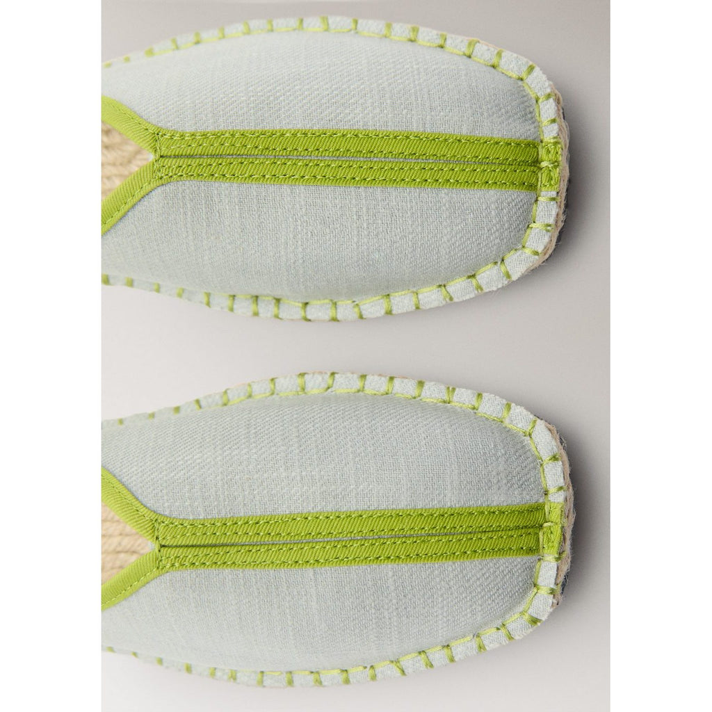 Chaussons Ouverts À L_x0019_ Arrière Avec Détail Contrastant