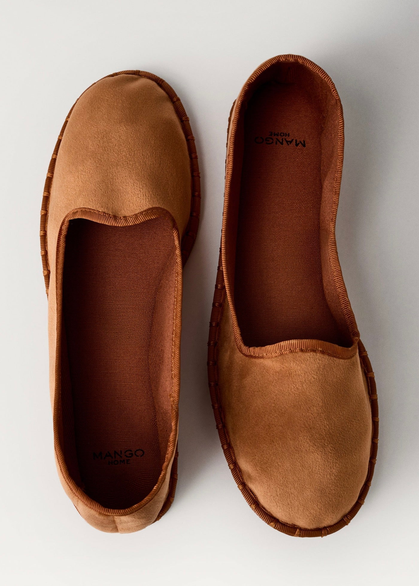 Chaussons En Velours