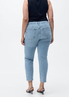 Jean Claudia Slim Crop
