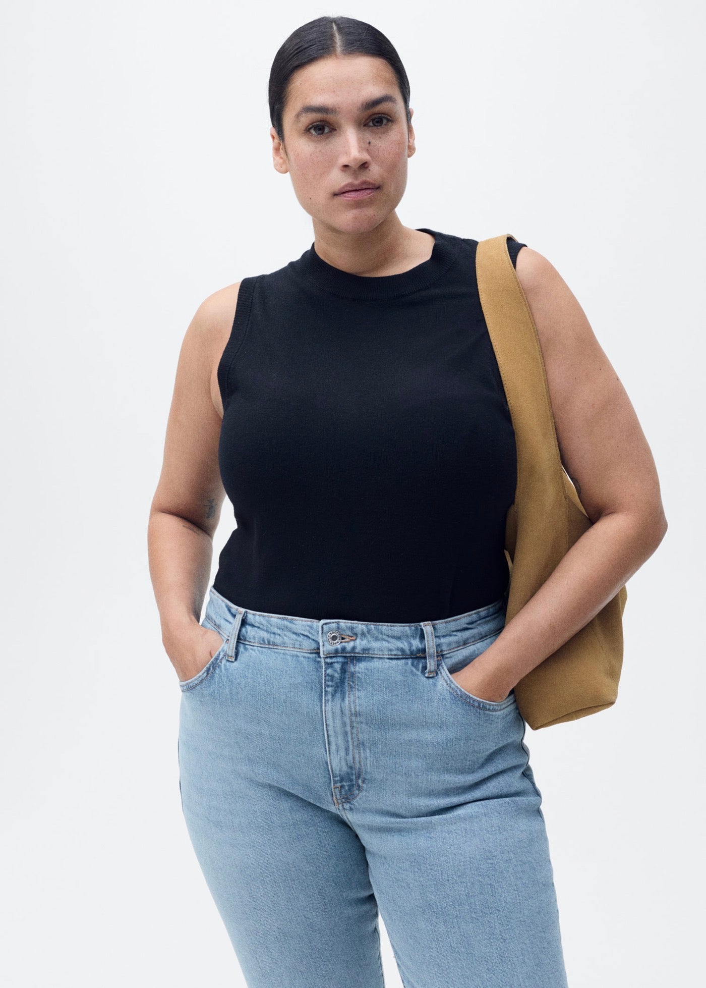 Jean Claudia Slim Crop