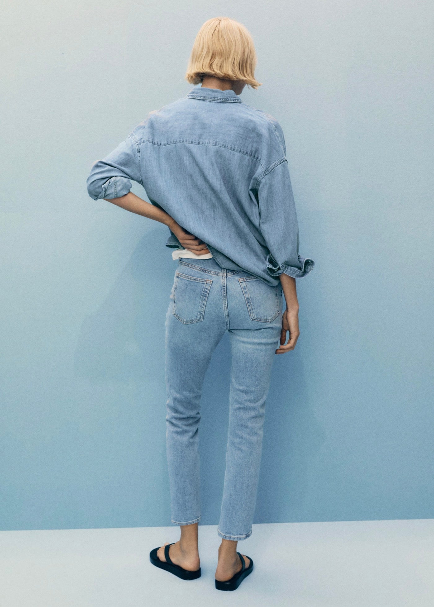 Jean Claudia Slim Crop
