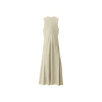 Robe Satinée Avec Ouverture Dans Le Dos