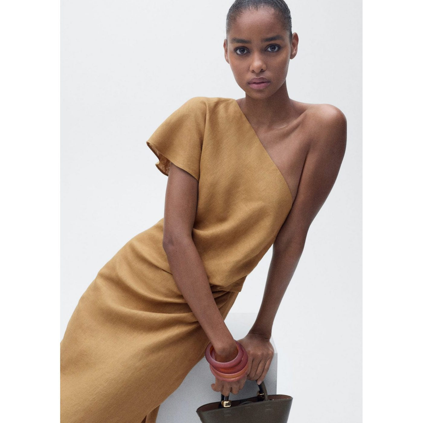 Robe Lin Asymétrique