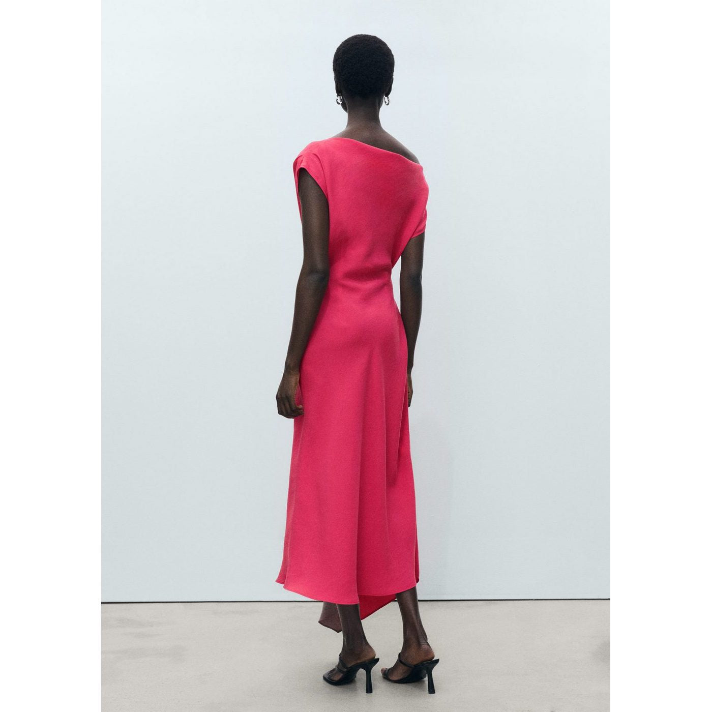 Robe Modal Asymétrique