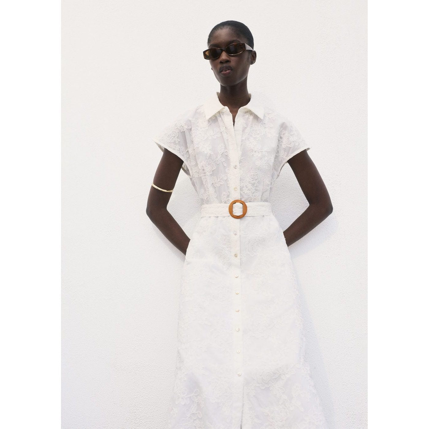 Robe-Chemise Brodée Avec Ceinture