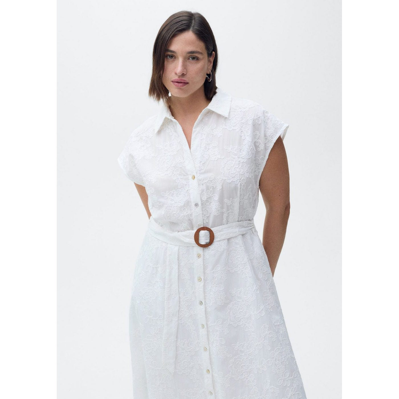 Robe-Chemise Brodée Avec Ceinture
