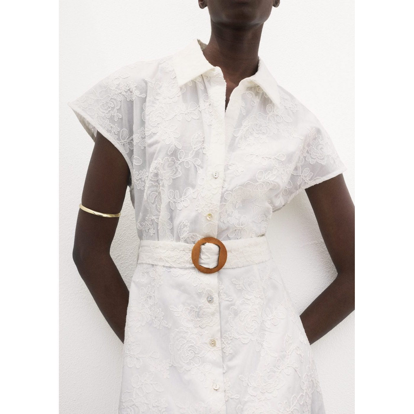 Robe-Chemise Brodée Avec Ceinture