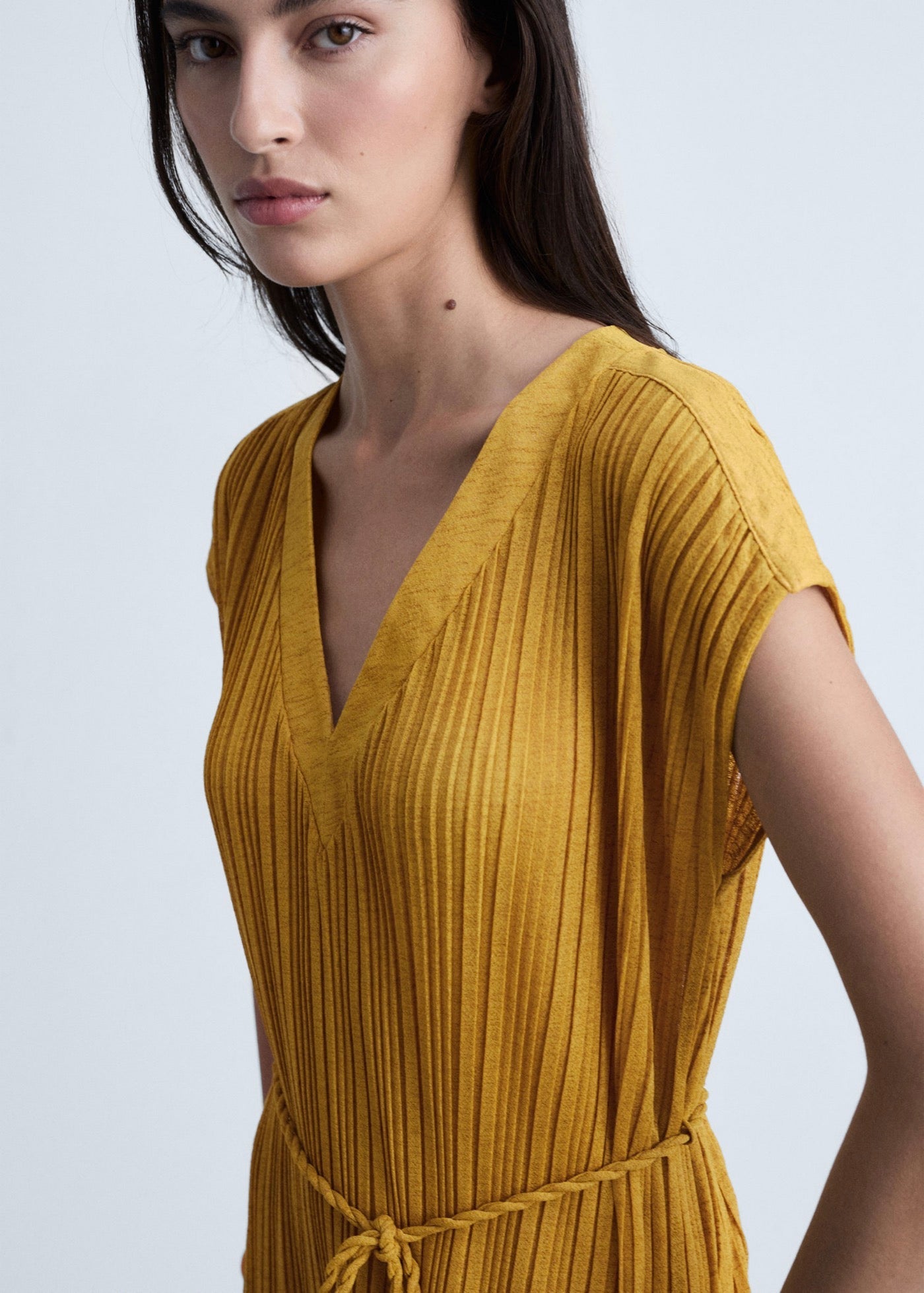 Robe Plissée Ceinture