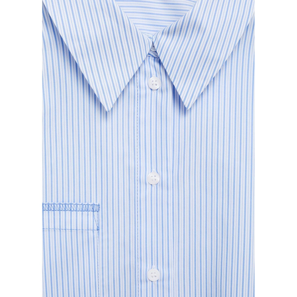 Chemise Courte Rayée Avec Détail De Coutures