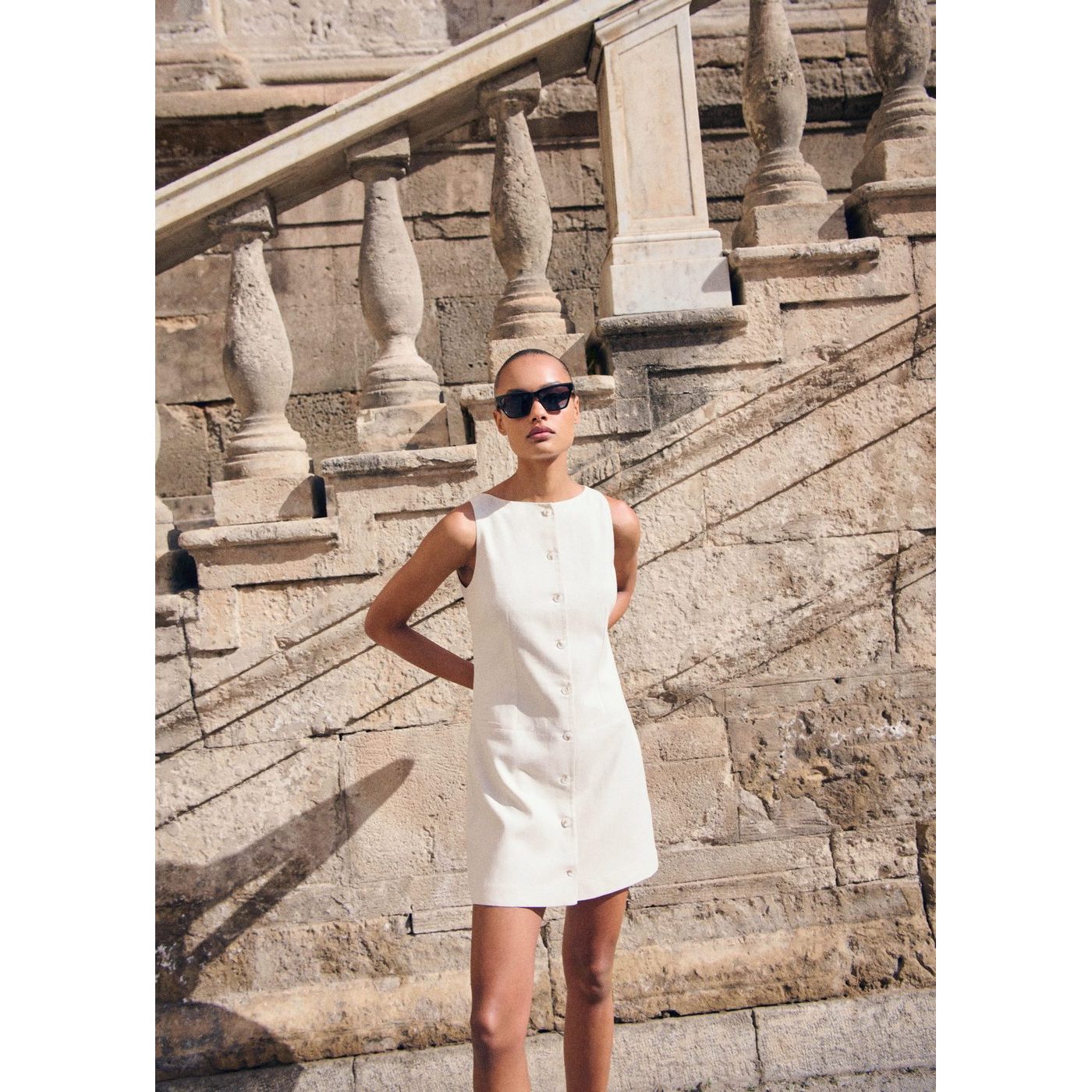 Robe Courte Boutonnée En Lin Mélangé