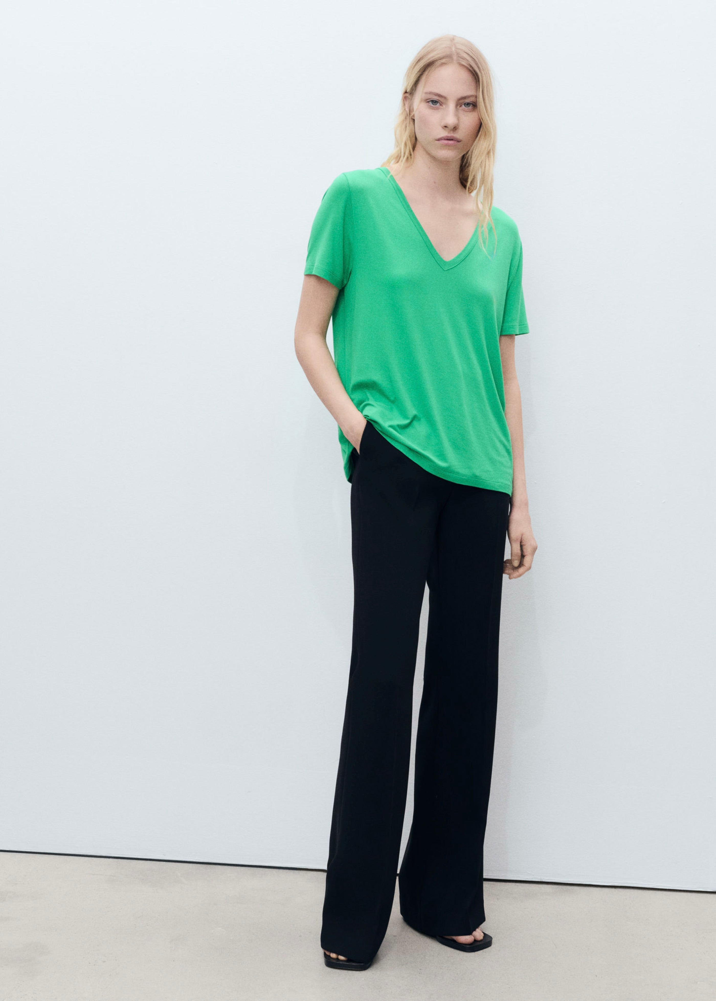 T-Shirt Col En V