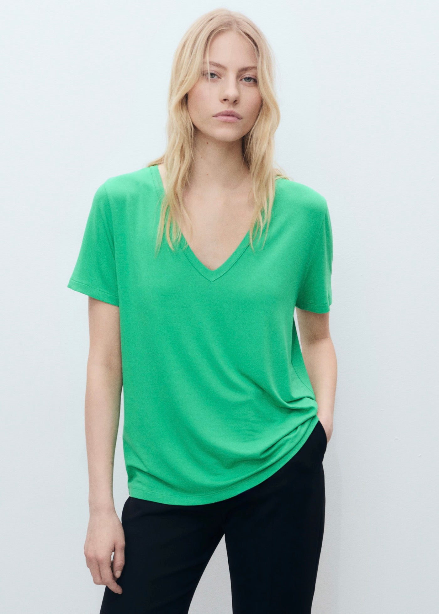 T-Shirt Col En V