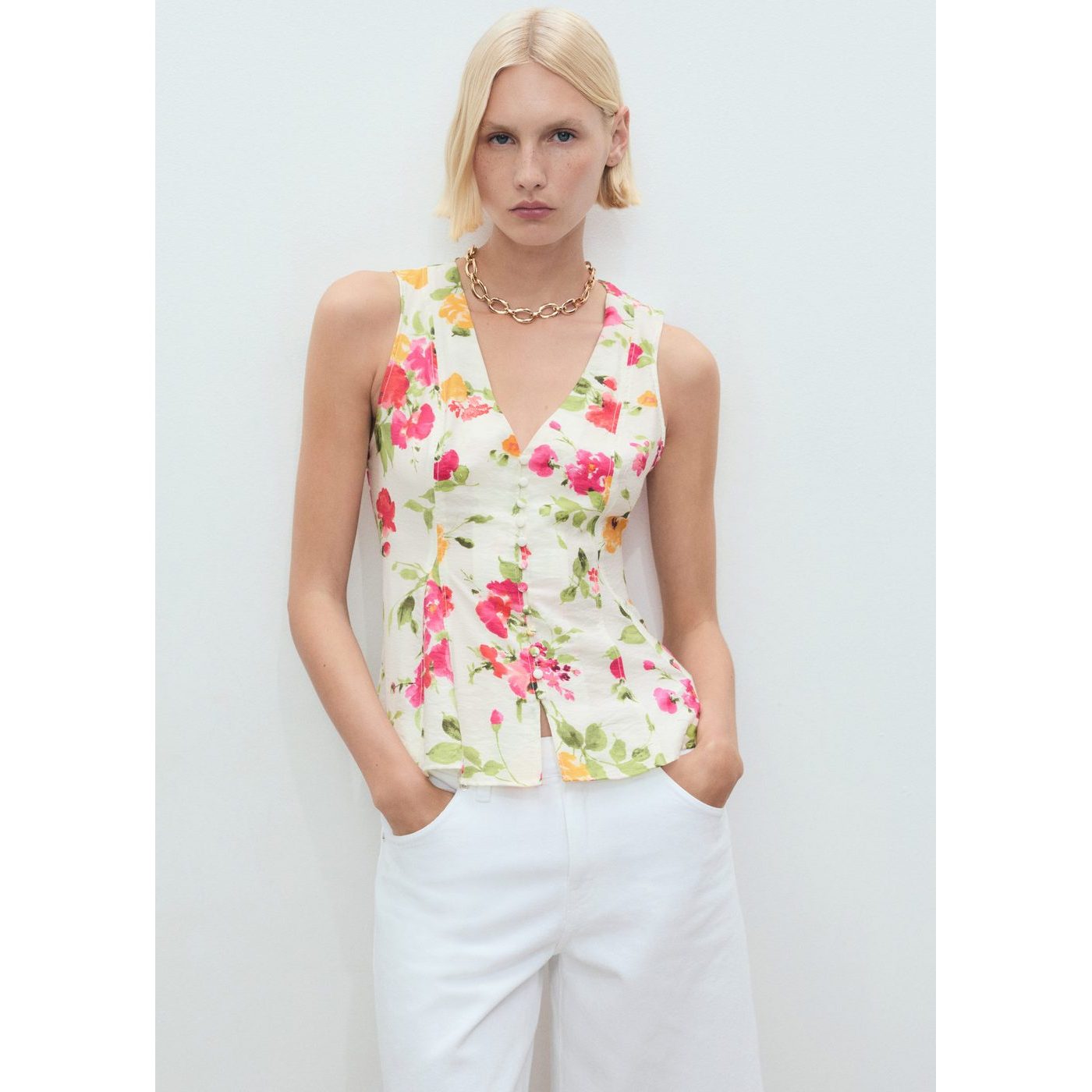 Blouse Ajustée À Fleurs Et Boutons