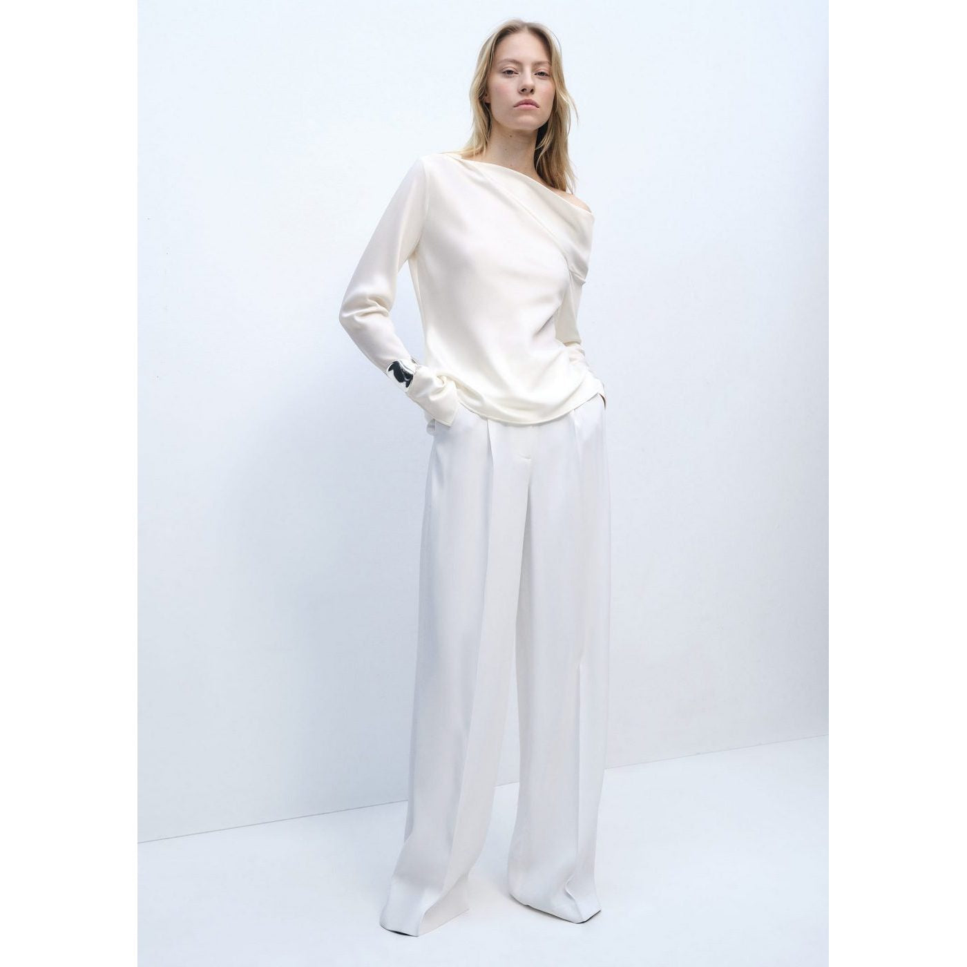 Blouse Satin Col Bénitier