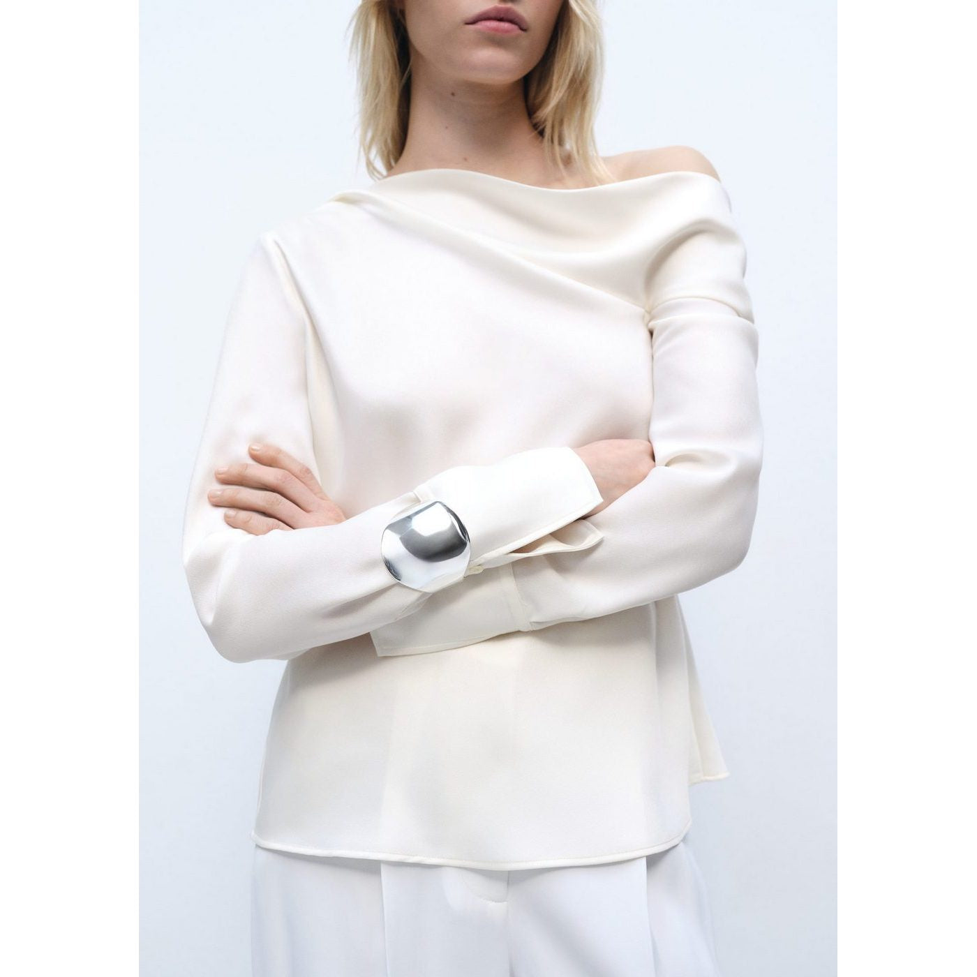 Blouse Satin Col Bénitier