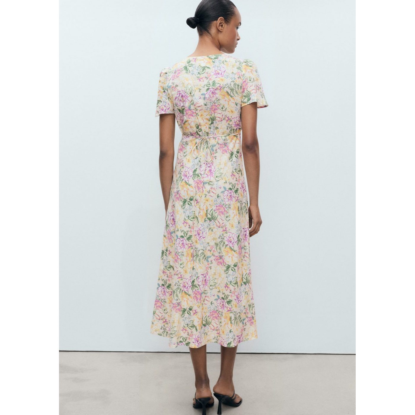Robe En Lin À Fleurs