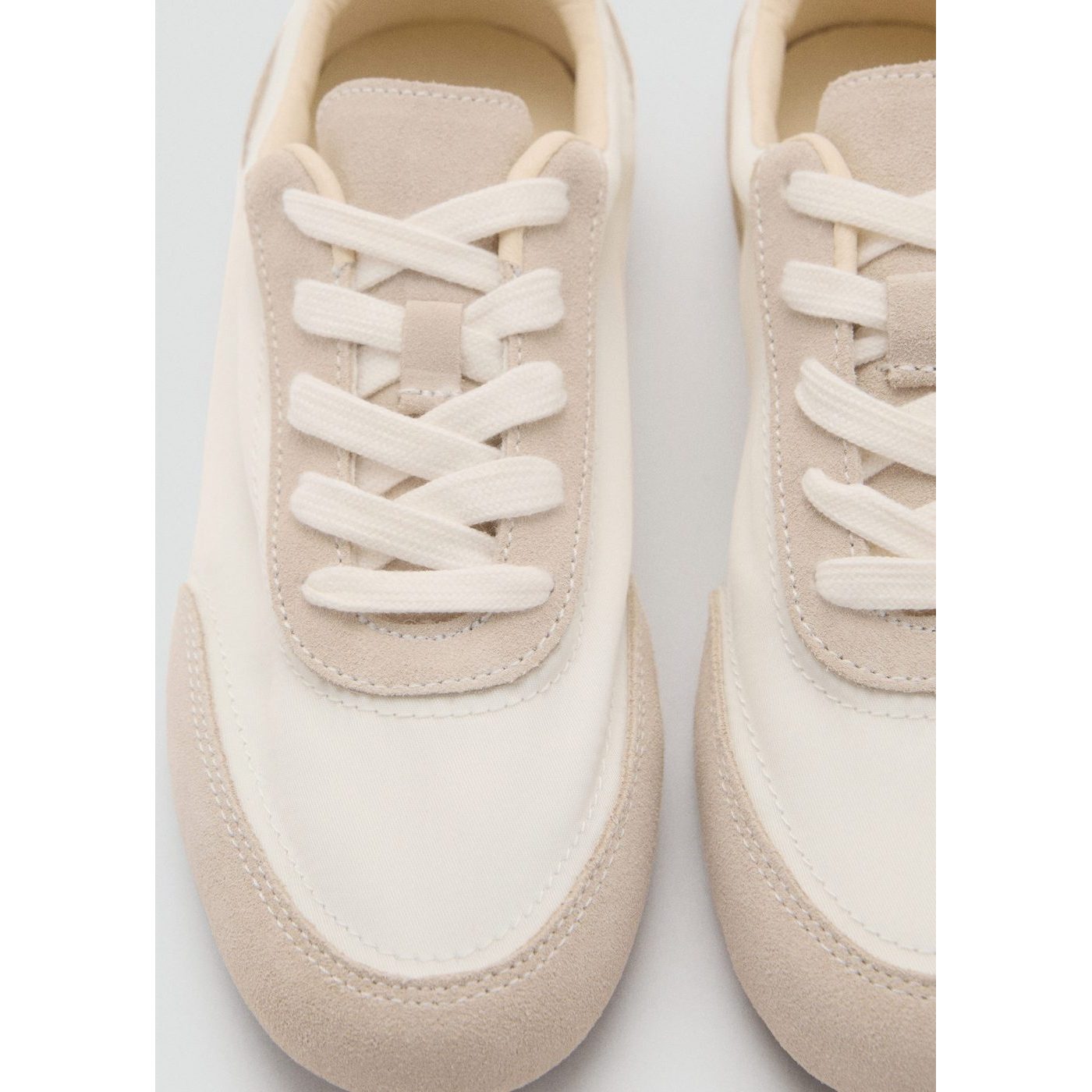 Tennis Suède Lacets