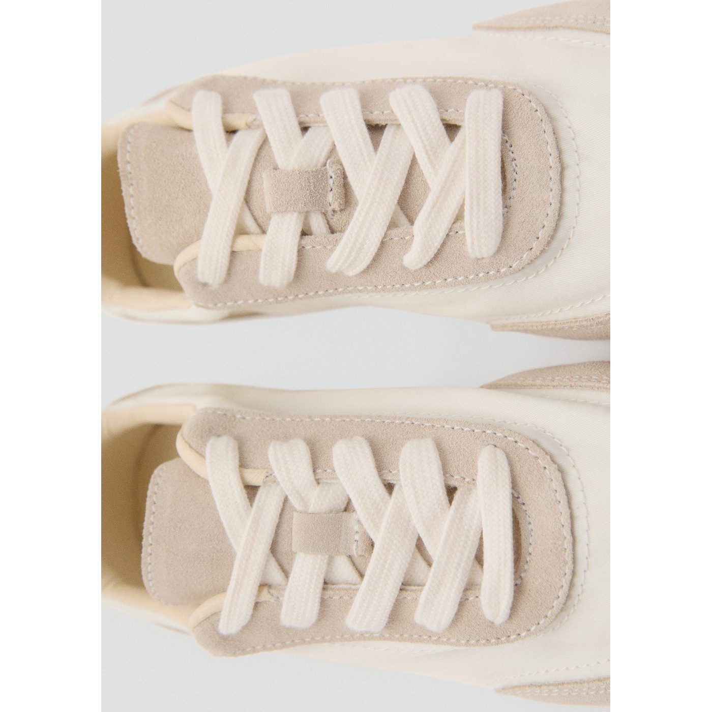 Tennis Suède Lacets