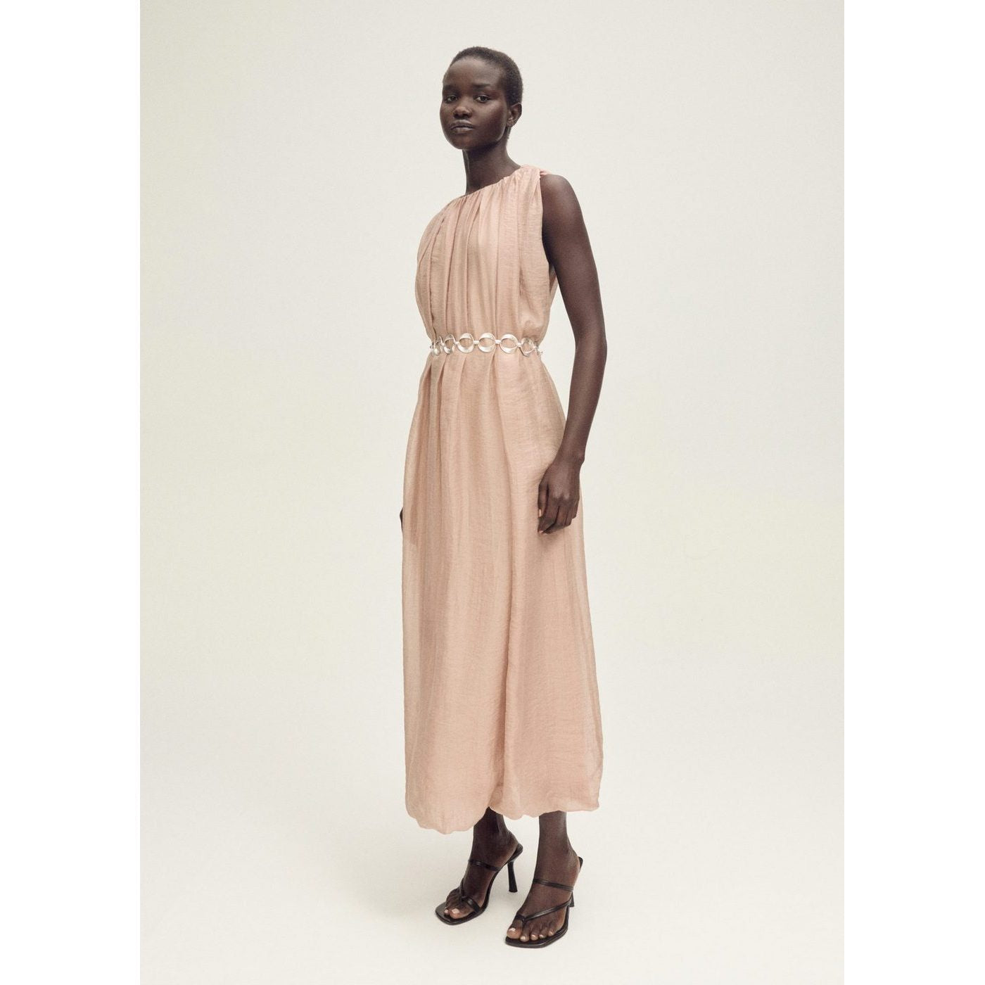 Robe Froncée Bas Bouffant