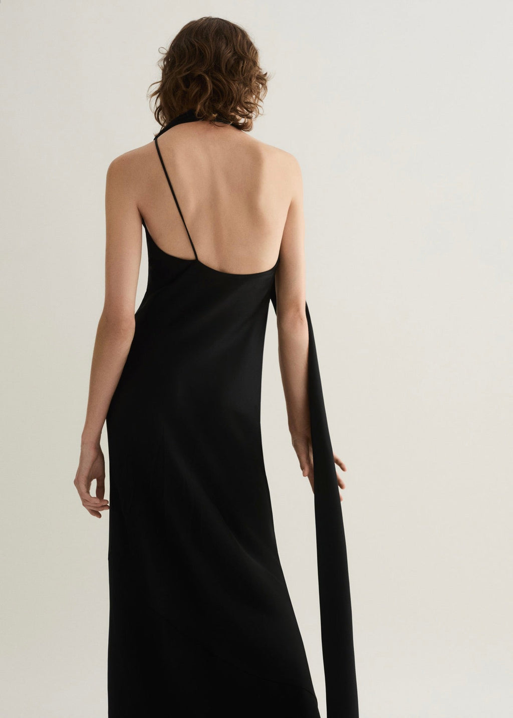 Robe Asymétrique Col