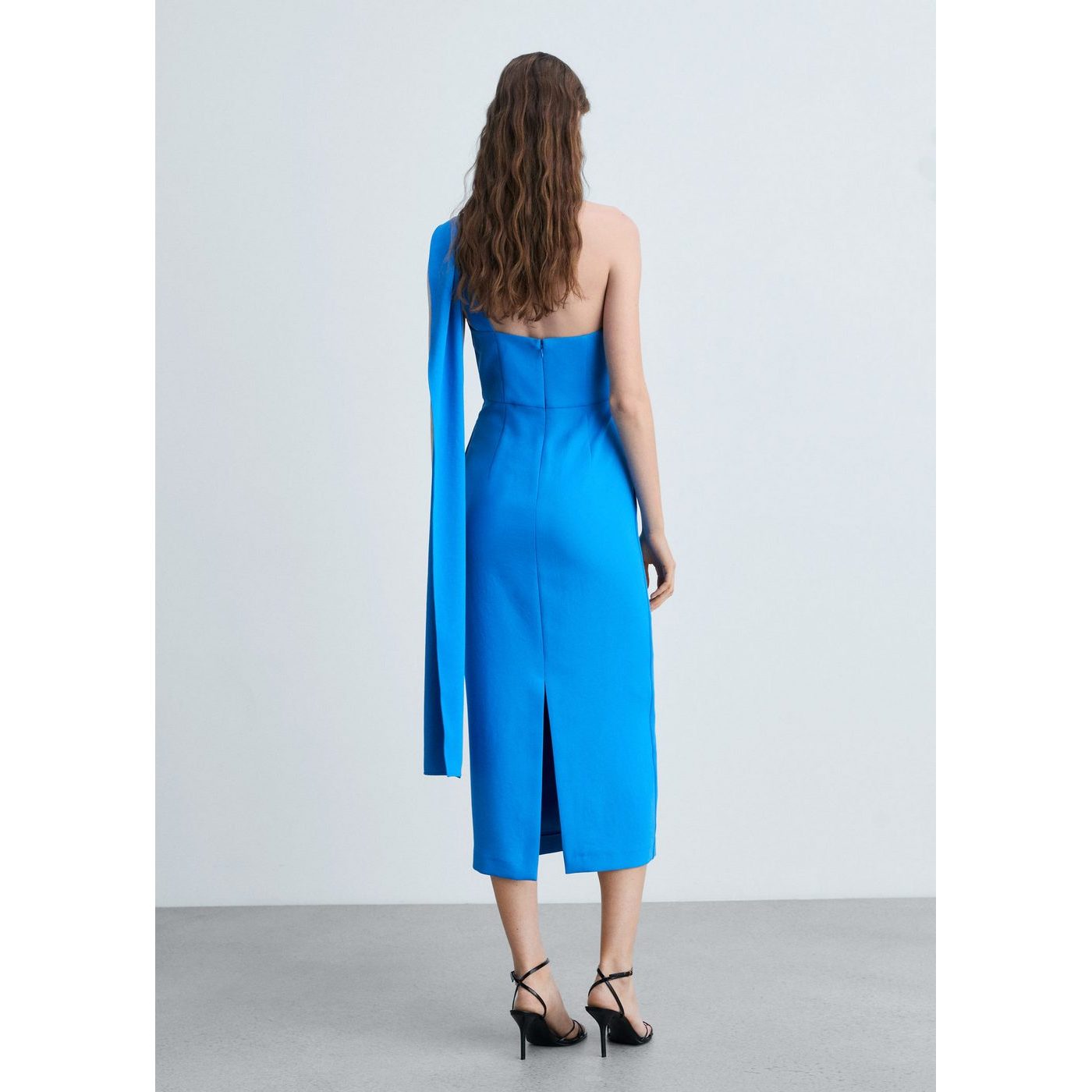 Robe Asymétrique Col