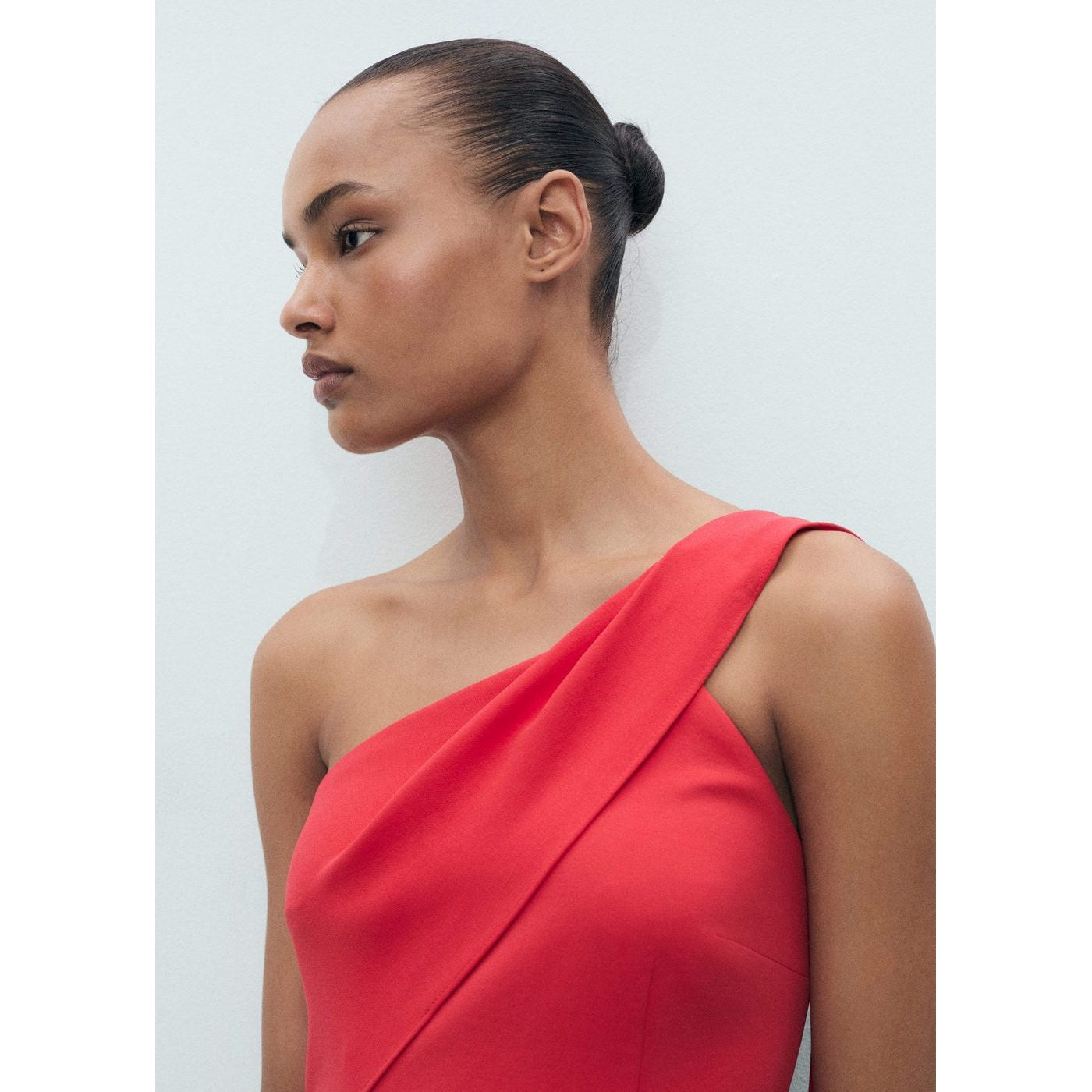 Robe Asymétrique Col