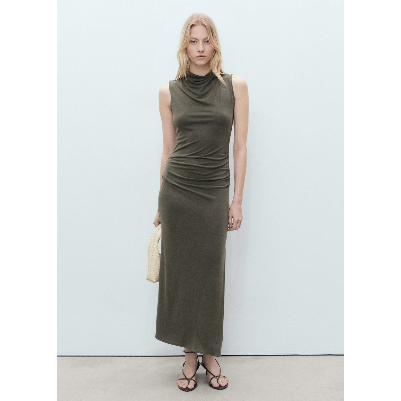 Robe En Modal Col Bénitier