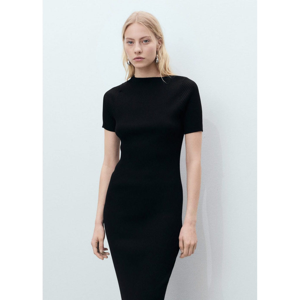 Robe Midi Côtelée Avec Ouverture Au Décolleté