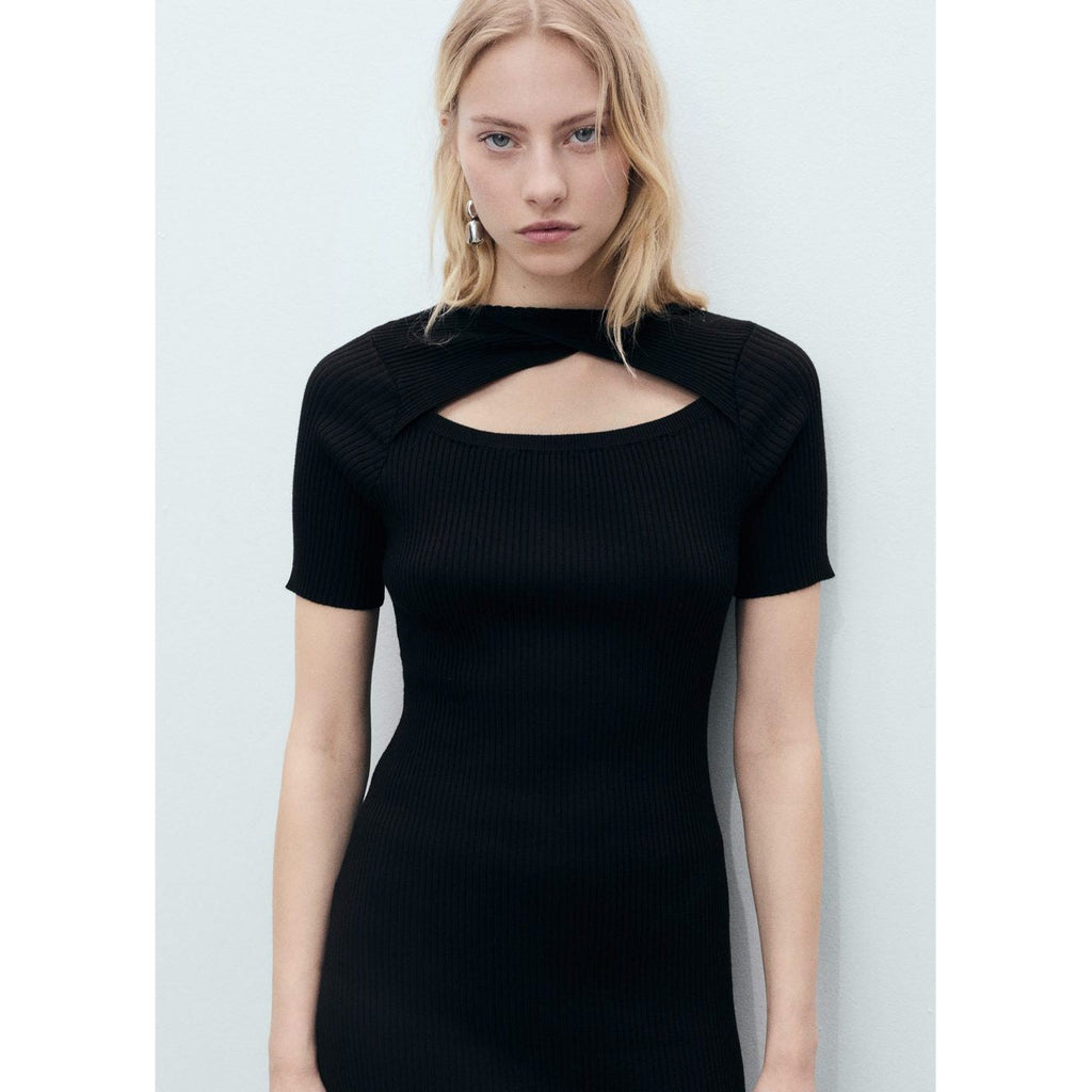 Robe Midi Côtelée Avec Ouverture Au Décolleté
