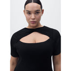 Robe Midi Côtelée Avec Ouverture Au Décolleté