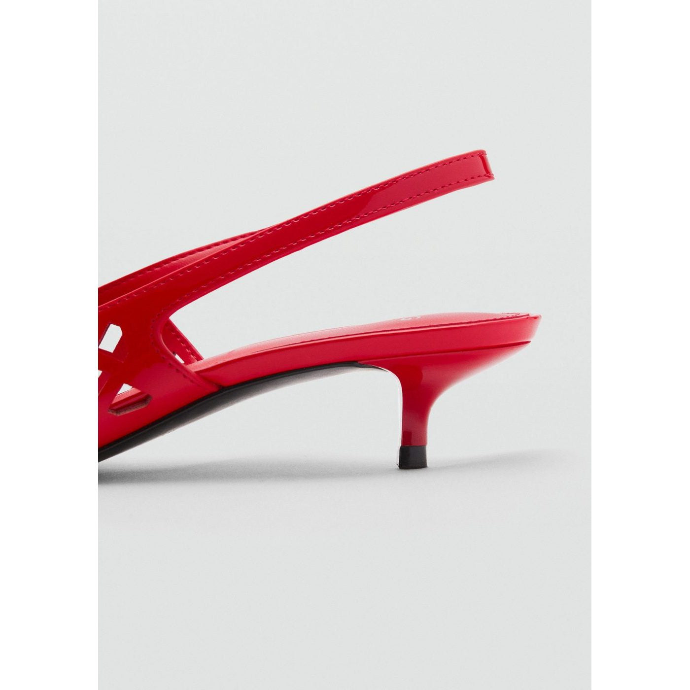 Chaussures Kitten Heel Perforées