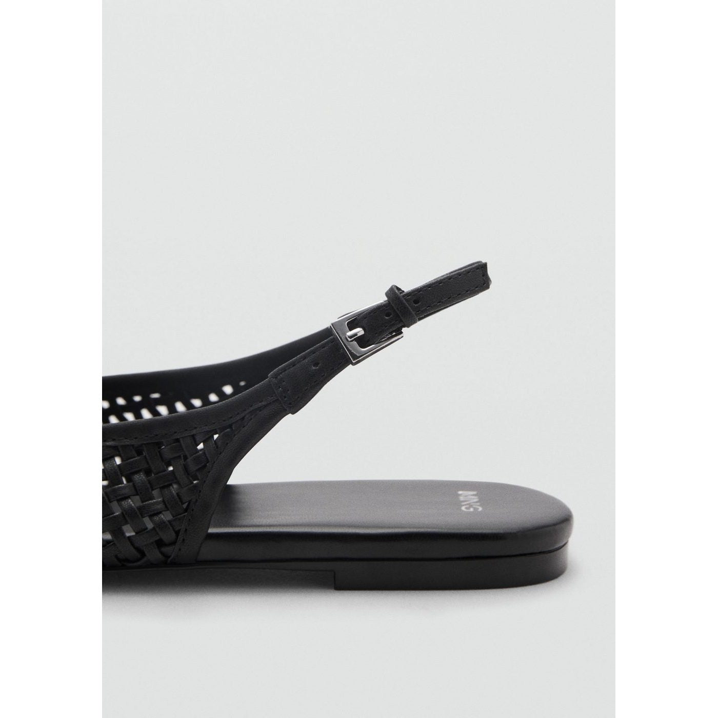 Chaussures En Similicuir Tressées