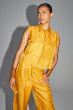La Chemise Nina En Lin Ocre Brillant Fabriquée En Italie