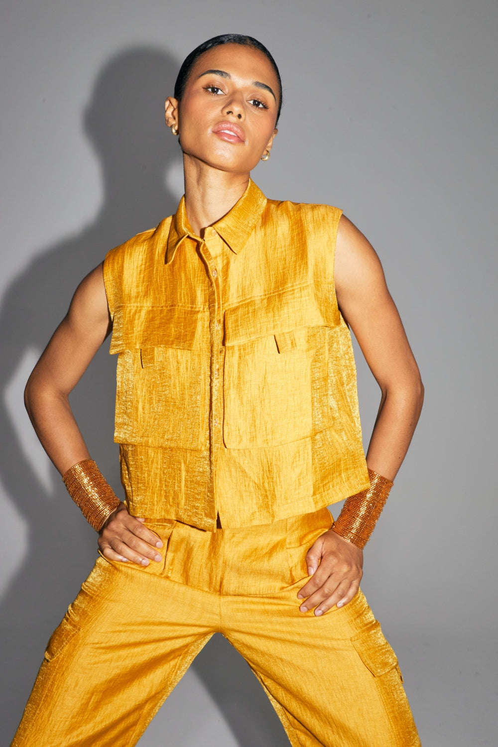 La Chemise Nina En Lin Ocre Brillant Fabriquée En Italie