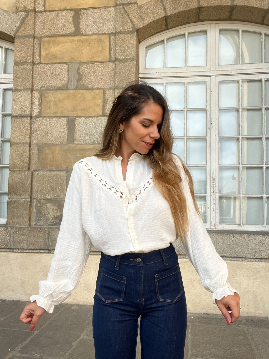 Blouse Brodée Écrue Angèle