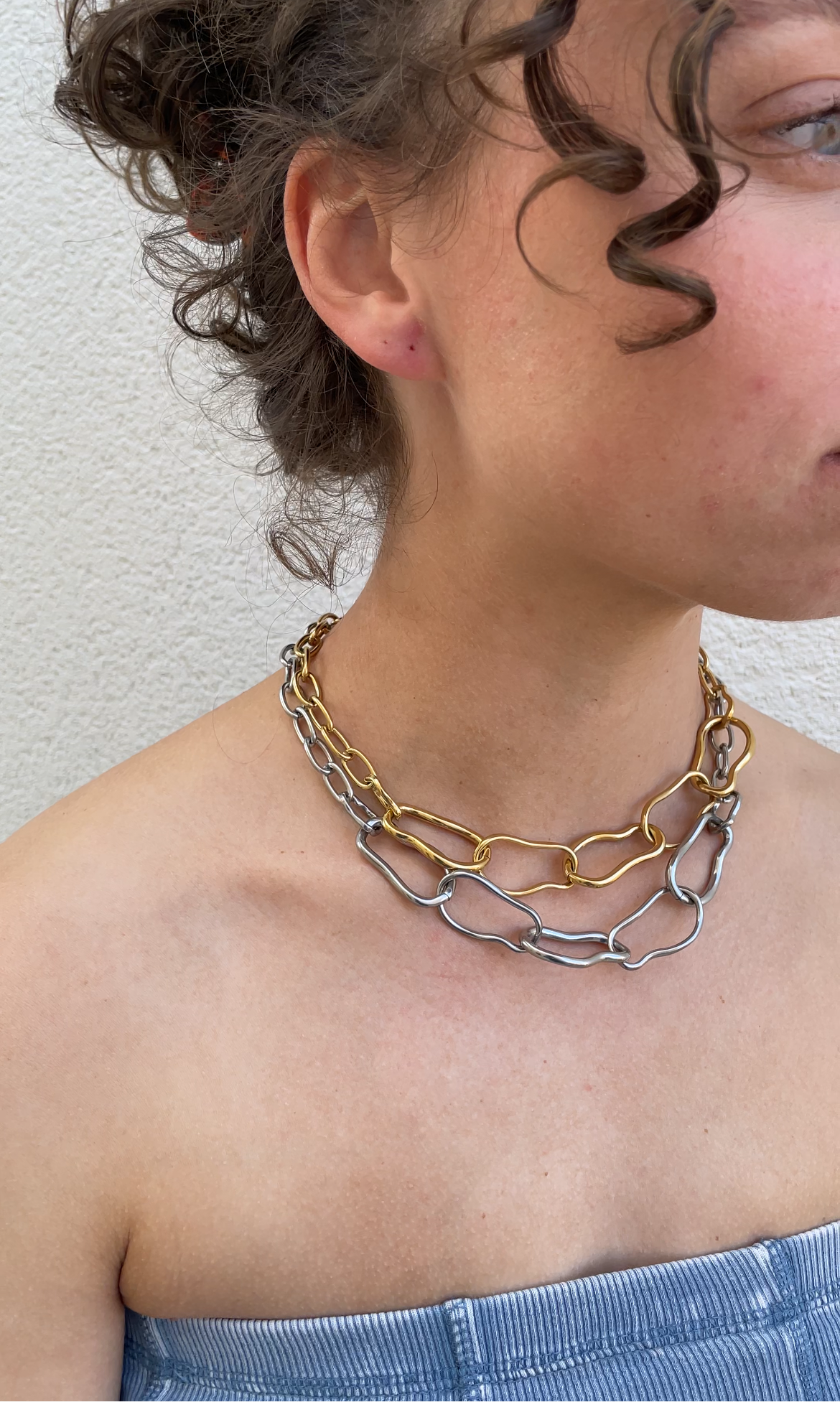 Collier Outline