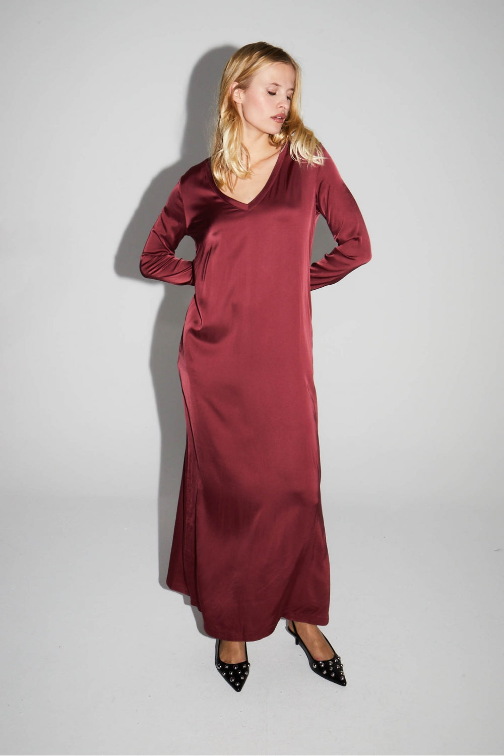 Maxi Dress Satin Viscose Stretch Bordeaux Fabriquée En Italie