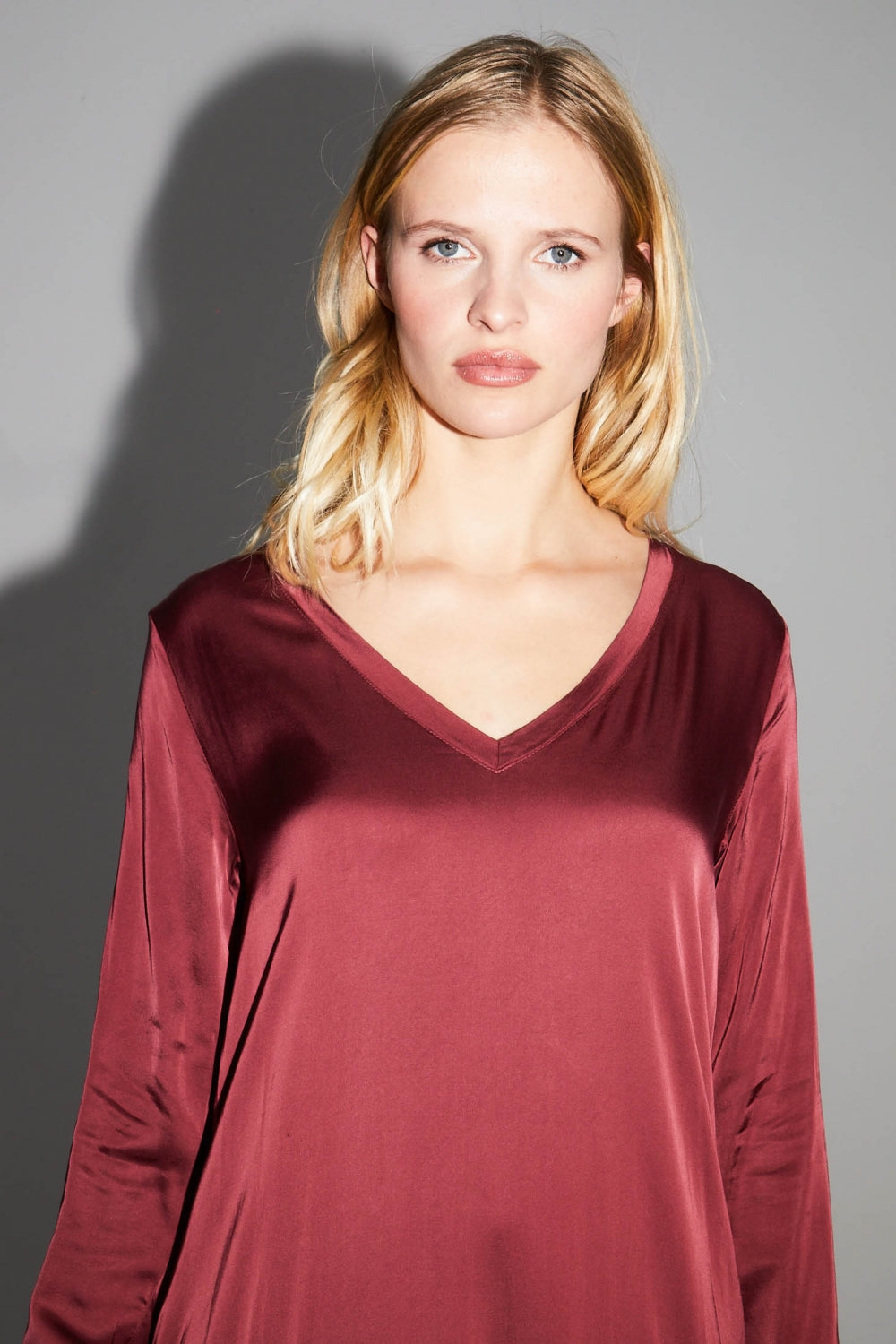 Maxi Dress Satin Viscose Stretch Bordeaux Fabriquée En Italie
