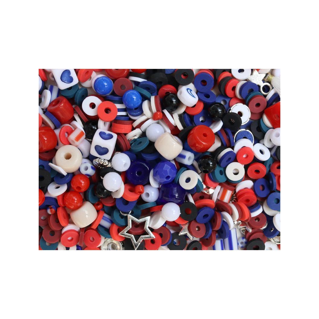 Mélange De Perles Heishi Et De Breloques - France