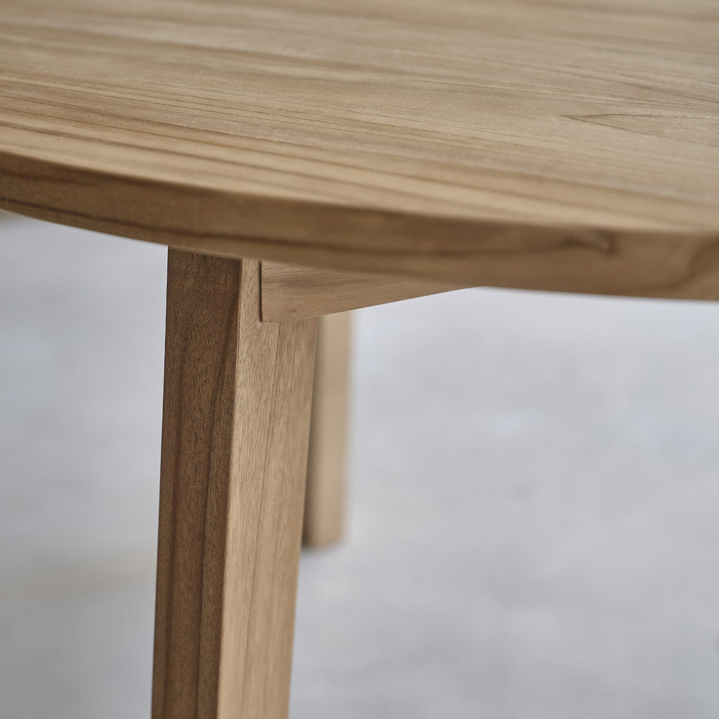 502-table_en_teck_massif_ronde_4_pers-05.jpg