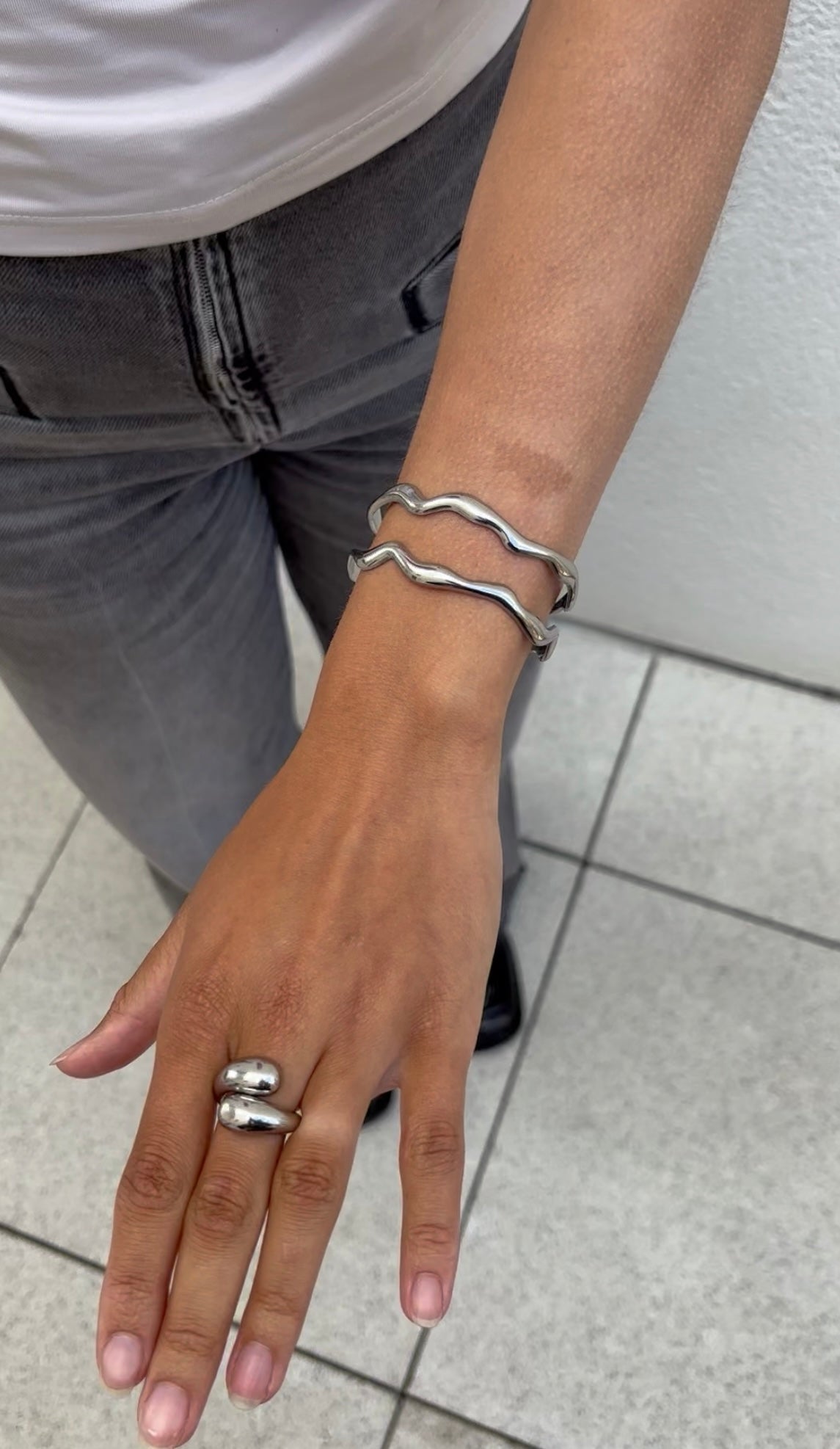 Bracelet Wave Bangle