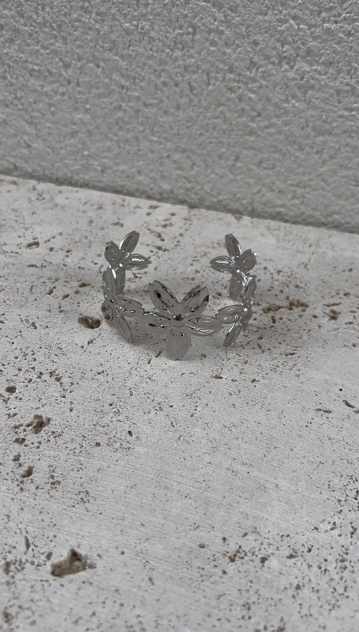 Bracelet Flower Bangle
