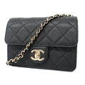 Chanel Chanel Matelassé Cuir Noir Black leather medium